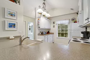 30 Valencia Dr, Hilton Head Island, SC 29928 - Photo 11