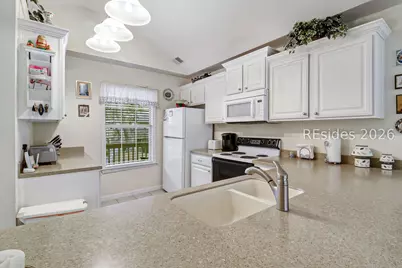 30 Valencia Drive #10B, Hilton Head Island, SC 29928 - Photo 9