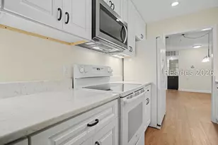 300 Woodhaven Dr, Hilton Head Island, SC 29928 - Photo 7