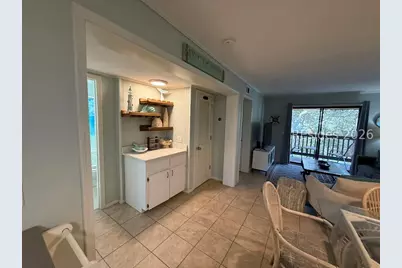 40 Folly Field Road #B19, Hilton Head Island, SC 29928 - Photo 5