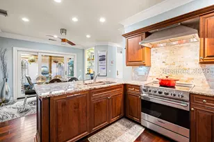 27 Spindle Ln, Hilton Head Island, SC 29926 - Photo 11