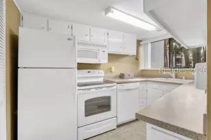 42 S Forest Beach Dr, Hilton Head Island, SC 29928 - Photo 9