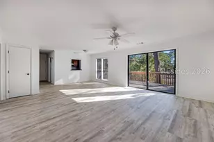 18 Salt Marsh Dr, Hilton Head Island, SC 29926 - Photo 3