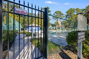 18 Salt Marsh Dr, Hilton Head Island, SC 29926 - Photo 27