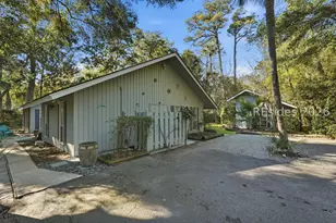 18 Sandpiper St, Hilton Head Island, SC 29928 - Photo 31
