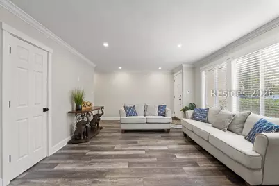 100 Mathews Drive #26, Hilton Head Island, SC 29926 - Photo 3