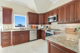 22 Folly Field Rd, Hilton Head Island, SC 29928 - Photo 9