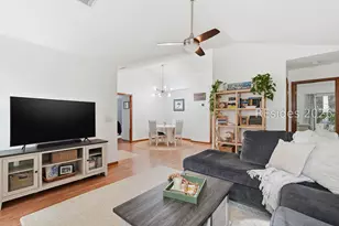 7 Woodbine Dr, Beaufort, SC 29907 - Photo 5