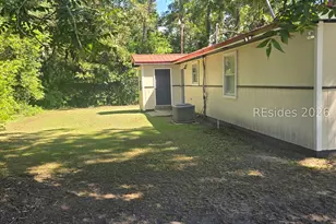 1076 Aiken Ave S, Fairfax, SC 29827 - Photo 9