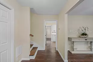 505 Center Dr W, Beaufort, SC 29902 - Photo 5