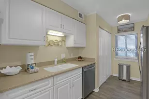 25 Deallyon Ave, Hilton Head Island, SC 29928 - Photo 13