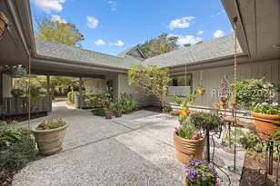 112 Toppin Dr, Hilton Head Island, SC 29926 - Photo 9