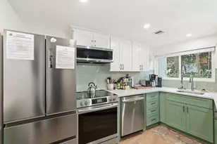 42 S Forest Beach Dr, Hilton Head Island, SC 29928 - Photo 11