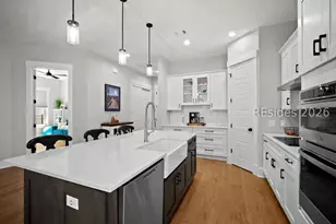 38 Lavender Cir, Hilton Head Island, SC 29926 - Photo 7