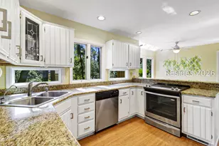 6 Loomis Ferry Rd, Hilton Head Island, SC 29928 - Photo 17