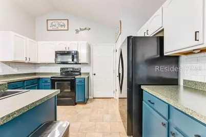 7 W Morningside Drive, Bluffton, SC 29910 - Photo 9