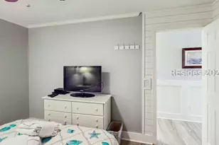 43 S Forest Beach Dr, Hilton Head Island, SC 29928 - Photo 9