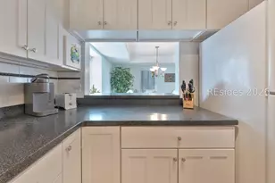 4 Braddock Bluff Dr, Hilton Head Island, SC 29928 - Photo 7