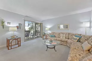 4 Braddock Bluff Dr, Hilton Head Island, SC 29928 - Photo 9