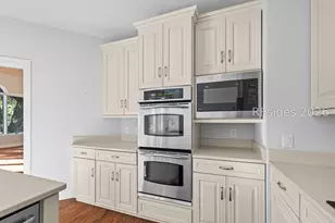 351 Long Cove Dr, Hilton Head Island, SC 29928 - Photo 19