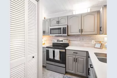 96 Mathews Drive #APT 164, Hilton Head Island, SC 29926 - Photo 11