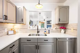 96 Mathews Dr, Hilton Head Island, SC 29926 - Photo 9