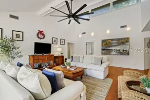 43 Woodbine Pl, Hilton Head Island, SC 29928 - Photo 11