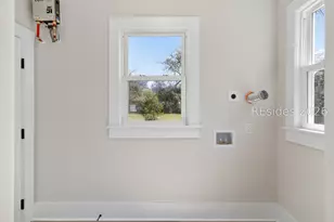 421 Meritta Ave, Beaufort, SC 29902 - Photo 5