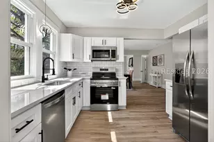 421 Meritta Ave, Beaufort, SC 29902 - Photo 7