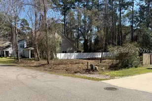 7 St James Cir, Beaufort, SC 29907 - Photo 1