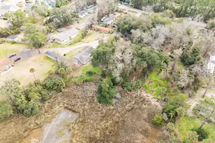 13 Sassafras Ln, Hilton Head Island, SC 29926 - Photo 17