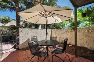 11 Tanglewood Dr, Hilton Head Island, SC 29928 - Photo 9