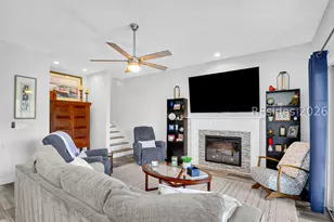 85 Victoria Square Dr, Hilton Head Island, SC 29926 - Photo 5