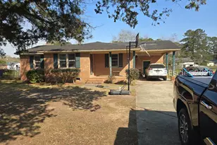 1021 E Scarlett Ln, Florence, SC 29505 - Photo 1
