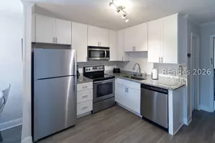 40 Folly Field Rd, Hilton Head Island, SC 29928 - Photo 19