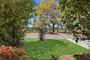 36 Sandy Pointe Dr, Bluffton, SC 29910 - Photo 5