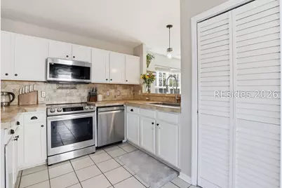 36 Sandy Pointe Drive, Bluffton, SC 29910 - Photo 17