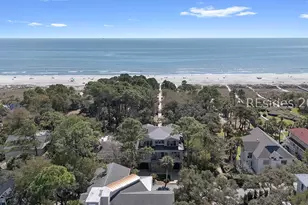 9 Bayberry Ln, Hilton Head Island, SC 29928 - Photo 3