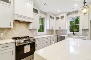 10 Oldfield Village Rd, Bluffton, SC 29909 - Photo 23