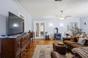 437 SE Laurens Ave, Fairfax, SC 29827 - Photo 5