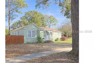 437 SE Laurens Ave, Fairfax, SC 29827 - Photo 1