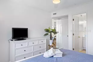 40 Folly Field Rd, Hilton Head Island, SC 29928 - Photo 19