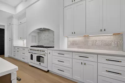 740 Colonial Drive, Hilton Head Island, SC 29926 - Photo 13
