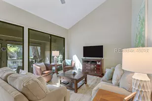 33 Lake Forest Dr, Hilton Head Island, SC 29928 - Photo 11