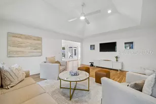 13 McIntosh Rd, Hilton Head Island, SC 29926 - Photo 11