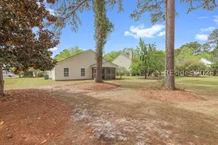 102 Pine Ridge Dr, Bluffton, SC 29910 - Photo 5