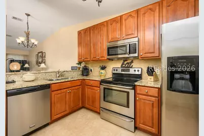 96 Mathews Drive #38, Hilton Head Island, SC 29926 - Photo 9