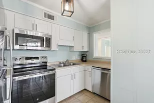 40 Folly Field Rd, Hilton Head Island, SC 29928 - Photo 11