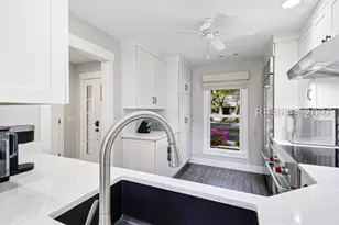 125 Greenwood Dr, Hilton Head Island, SC 29928 - Photo 7