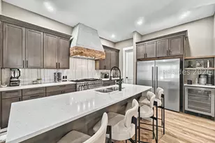 35 Oleander St, Hilton Head Island, SC 29928 - Photo 11